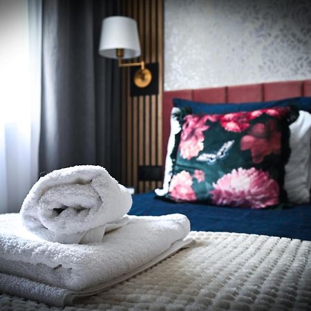 Malinowelove Aircon, 3 Rooms, Parking, Ogrod Krasków Εξωτερικό φωτογραφία