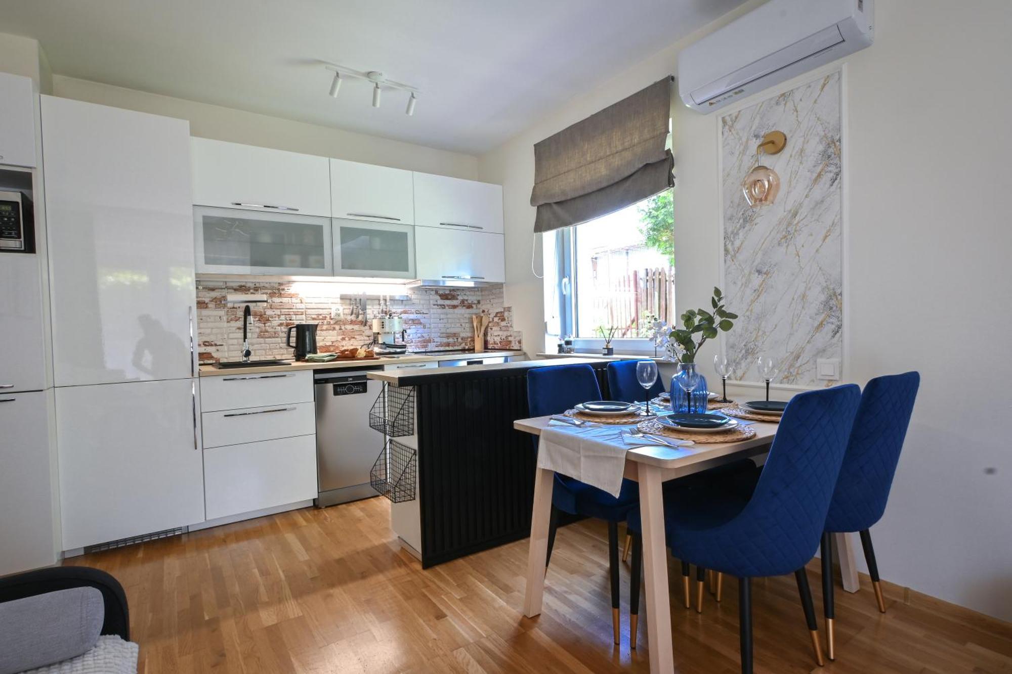 Malinowelove Aircon, 3 Rooms, Parking, Ogrod Krasków Εξωτερικό φωτογραφία