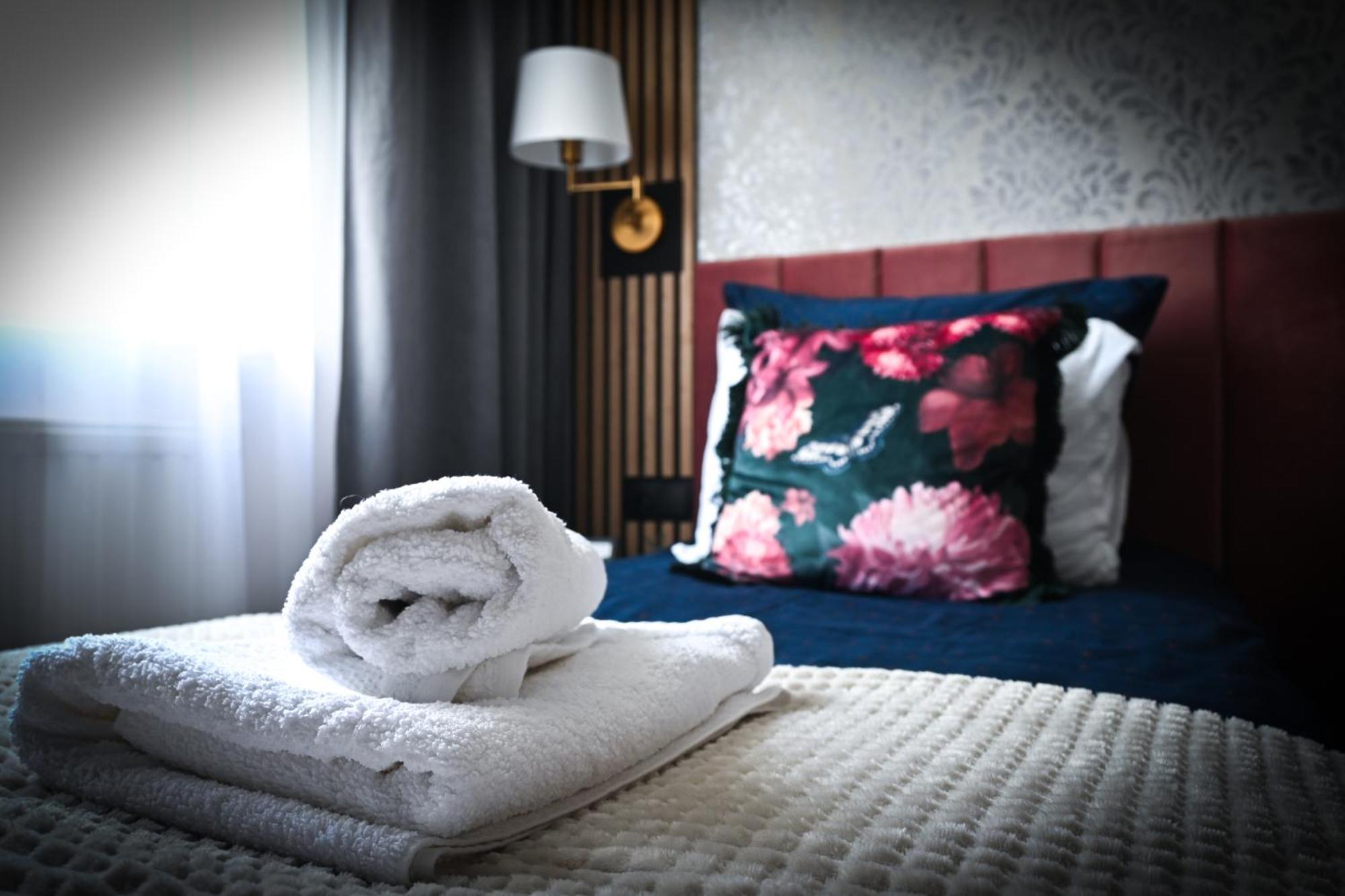 Malinowelove Aircon, 3 Rooms, Parking, Ogrod Krasków Εξωτερικό φωτογραφία