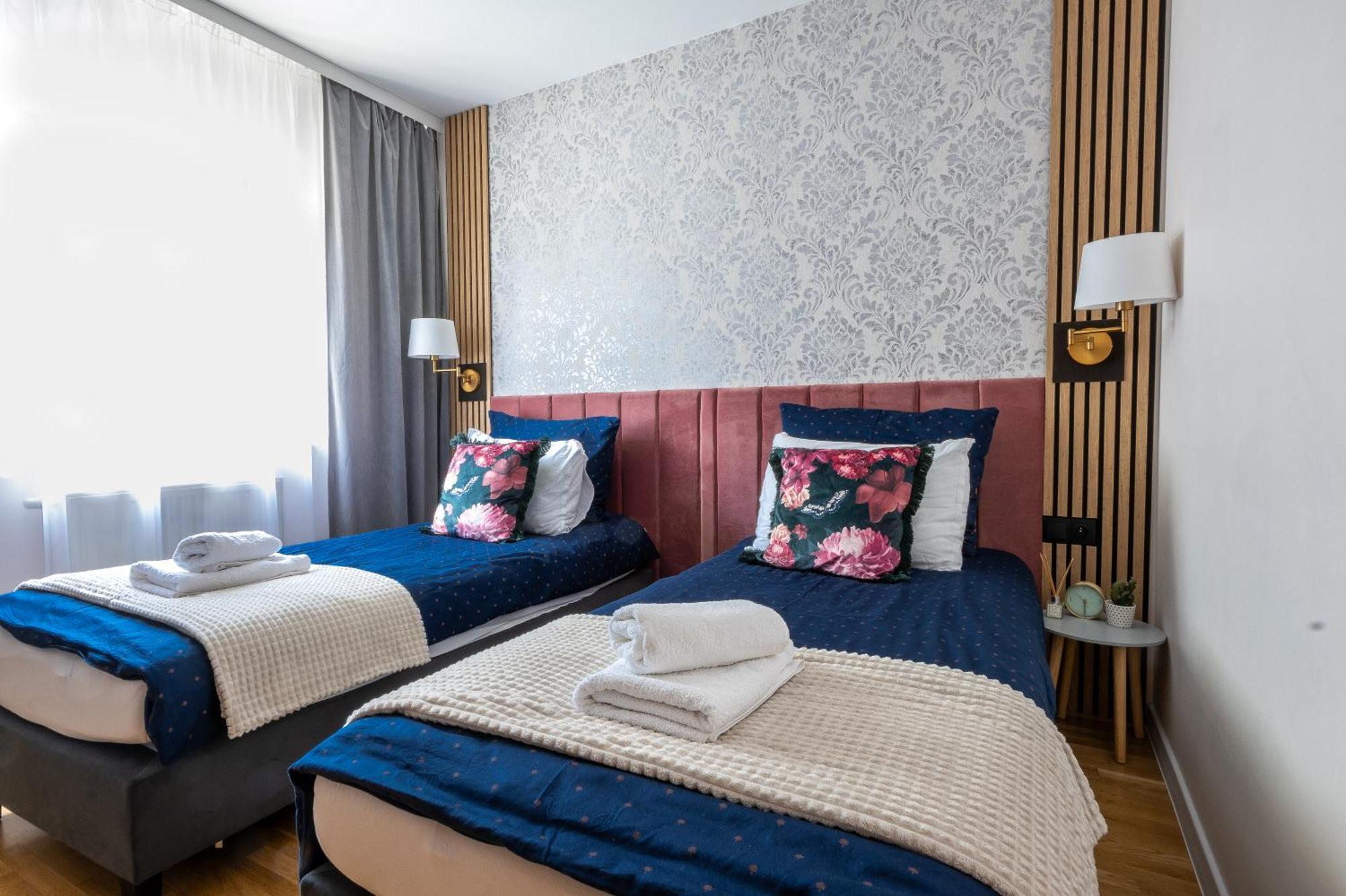 Malinowelove Aircon, 3 Rooms, Parking, Ogrod Krasków Εξωτερικό φωτογραφία